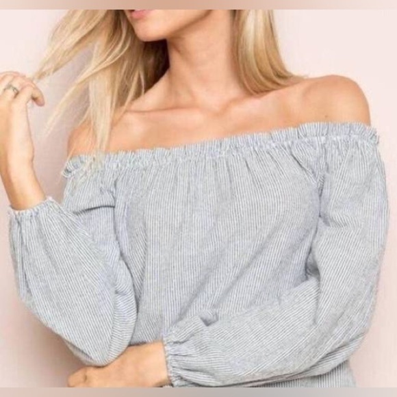 Brandy Melville Theia Striped Off The Shoulder Blouse in Grey/White One Size - Picture 3 of 11
